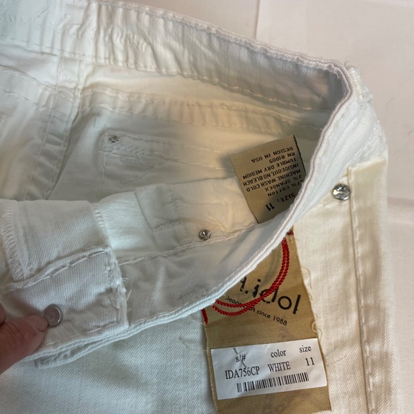 L A Idol NWTS white Bermudas - Picture 4 of 7